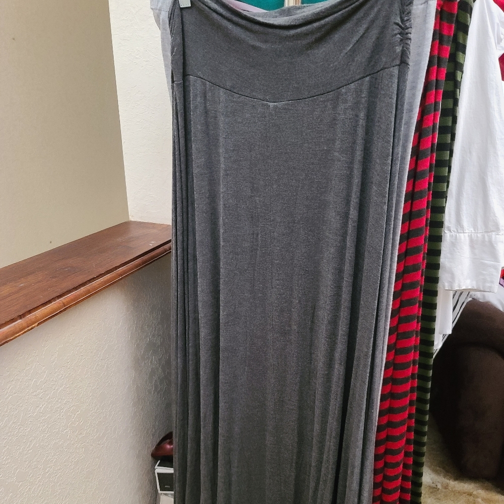 Dark grey woman's maxi skirt